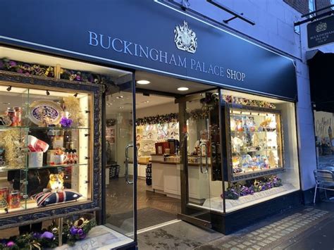 Buckingham palace shop - Book your Buckingham Palace tickets online and skip-the-line! Save time and money with our best price guarantee make ... 23) Bedford Way, Stop BP 4580, behind the Royal National Hotel 24) Southampton Row, Stop B, for the City Sightseeing shop and information center Blue Route Bus Stops: 17) Marble Arch (Park Lane) 26) Knightsbridge ...